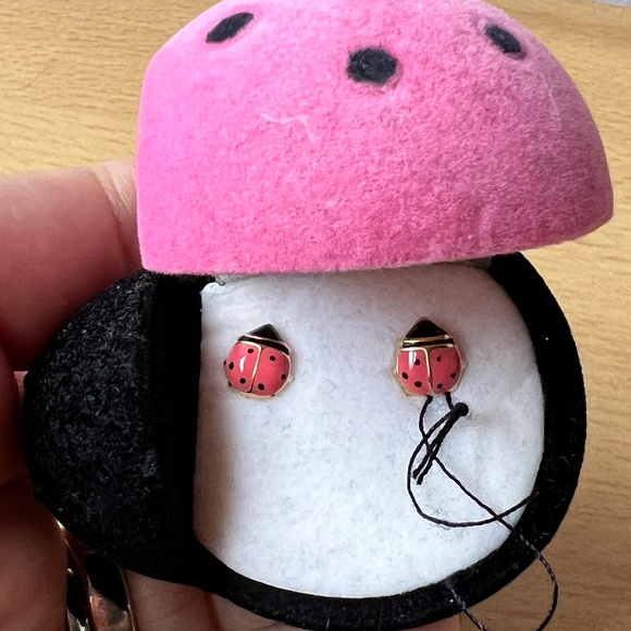VINTAGE 14K YELLOW GOLD PINK ENAMEL LADY BUG CHILD STUD POST EARRINGS NEW IN BOX